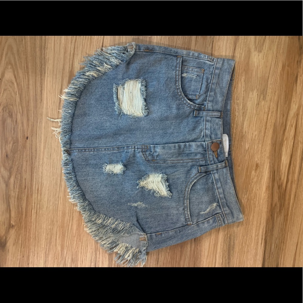 Olivaceous jean skirt